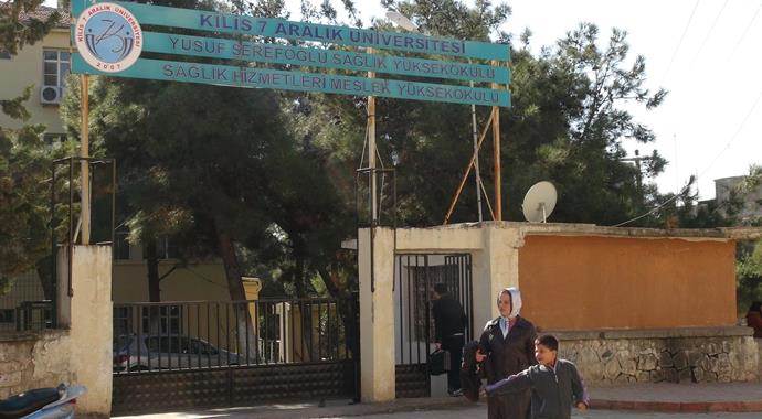 Üniversite öğrencisi genç kız yurtta kendini astı