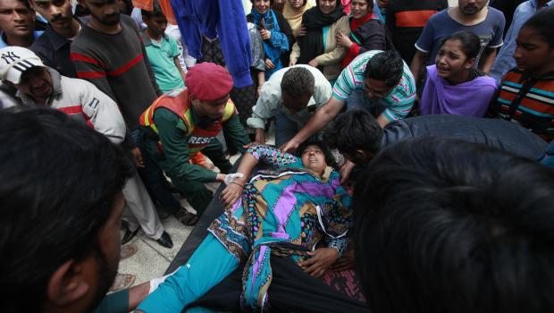 Pakistan'da kiliseye bombalı saldırı: 14 ölü, 80 yaralı
