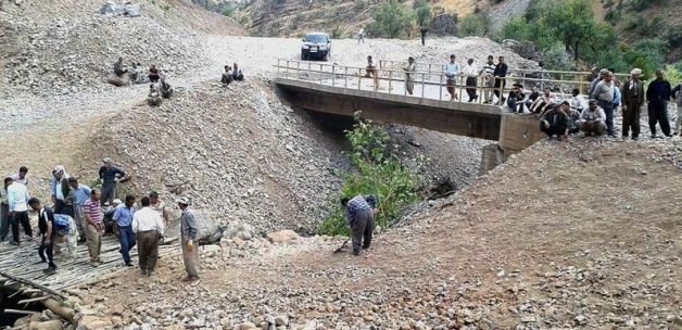 PKK yıktı, halk yeniledi!