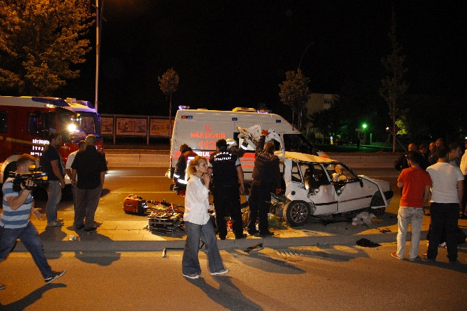 Yarış kazayla bitti yardıma eski bakan koştu