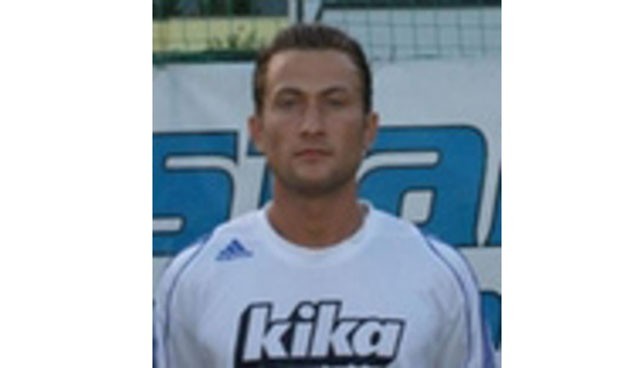Hakeme kafa atan Türk futbolcu 70 maç ceza!