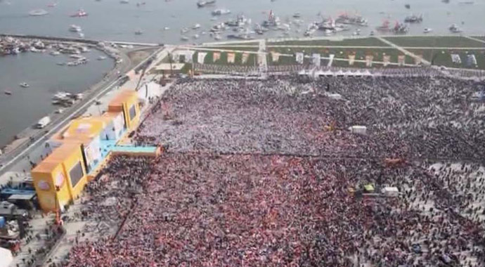 Yenikapı'da mahşeri kalabalık