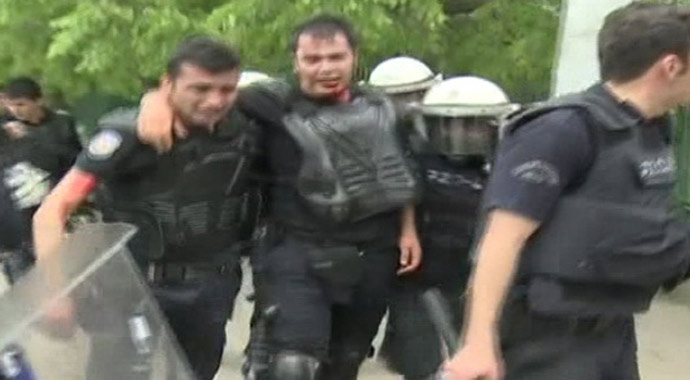1 Mayıs gösterileri büyüyor! Okmeydanı'nda olaylar çıktı