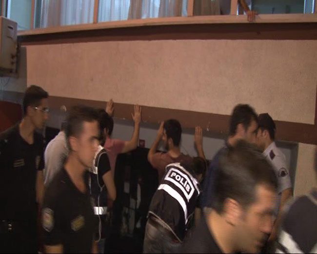 İstanbul'da bin 500 polisle dev operasyon