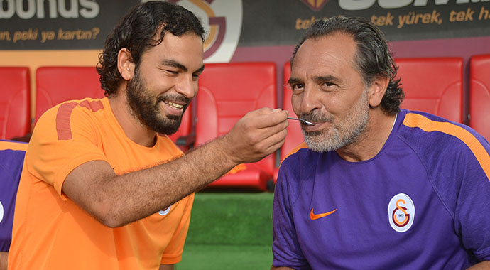 Prandelli'ye sürpriz doğum günü!
