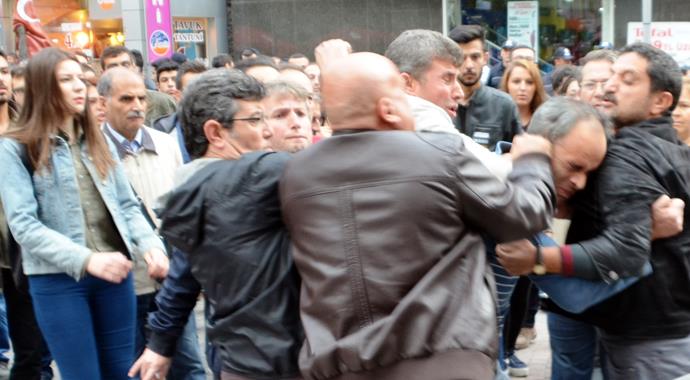 Kütahya'da karşıt görüşlü gruplar arasında kavga