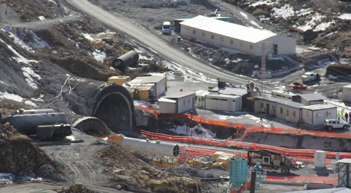 Ovit Tüneli'nde çalışmalar yeniden başladı