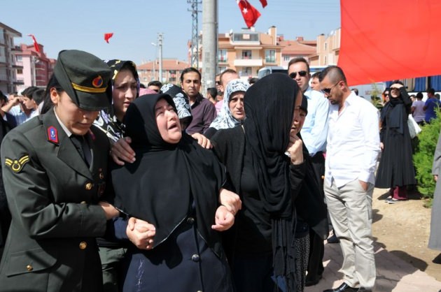 Şehit annesinin oğluna seslenişi yürek yaktı