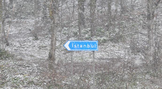 Bolu'da kar yağışı şaşkınlığı