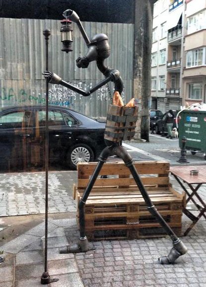 Kadıköy'deki 'Berkin' heykeline saldırı