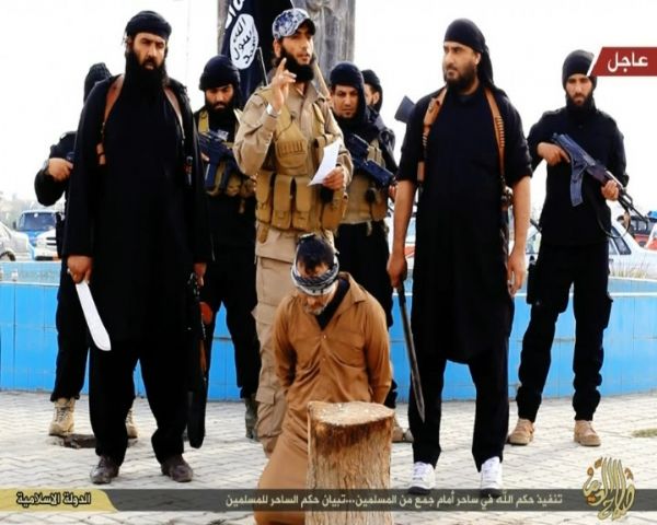 IŞİD, yine kafa kesti! Bakın bu sefer ne için!..