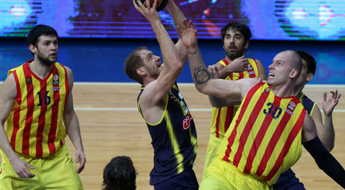 Fenerbahçe Ülker, 77 Barcelona,79 (FB - Barcelona)