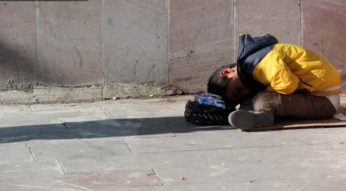 10 yaşındaki Berk'in yürek burkan hali!..