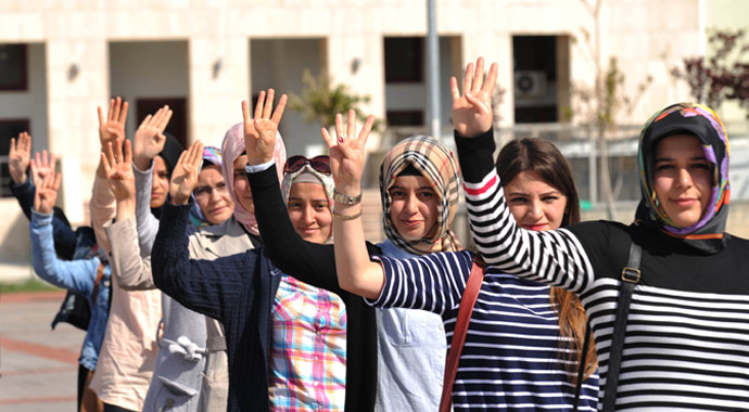 Başbakan Erdoğan sevgisi öğrencilere bunu da yaptırdı