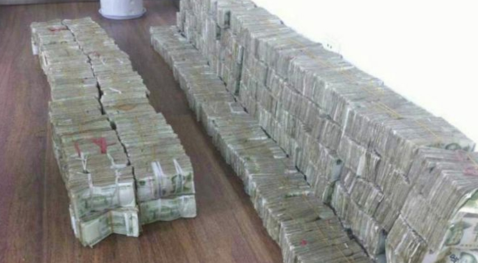 Öyle bir otomobil aldı ki, 20 kişi parayı 6 saatte anca sayabildi!