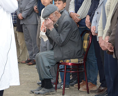 Madenci babasının lastik ayakkabıları müzeye konulacak