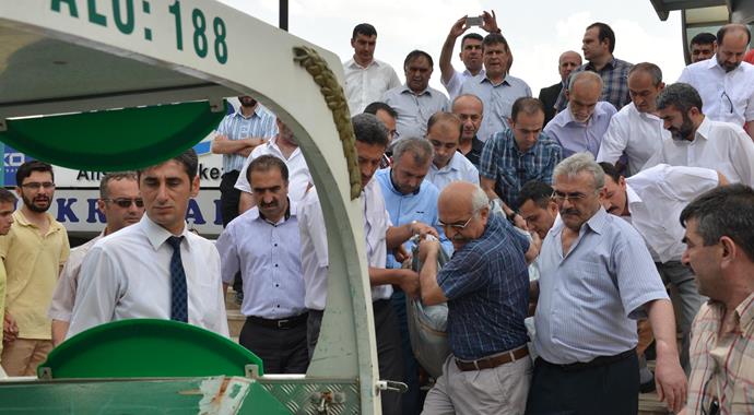 Müftü, rektör ziyareti sırasında kalp krizi geçirip öldü
