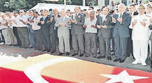 Hakan Şükür'den 'Alevi asker' provokasyonu