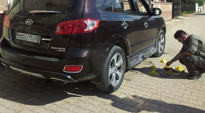 Reyhanlı'da bomba yüklü otomobil alarmı