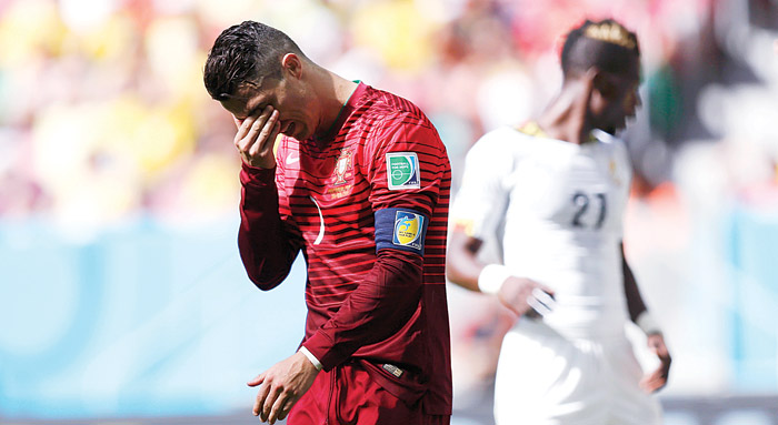 Portekiz'e yetmedi! Ronaldo gözyaşlarına hakim olamadı...