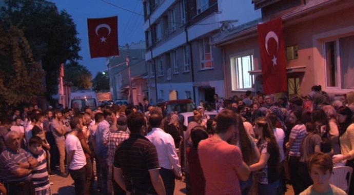 Dağlıca'da şehit olan askerlerin evine ateş düştü!