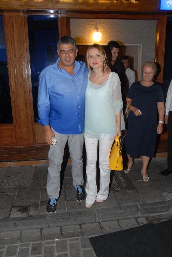 Meral Kaplan anne oluyor