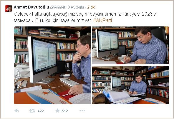 Başbakan Davutoğlu, çalışma ofisinden fotoğraf paylaştı