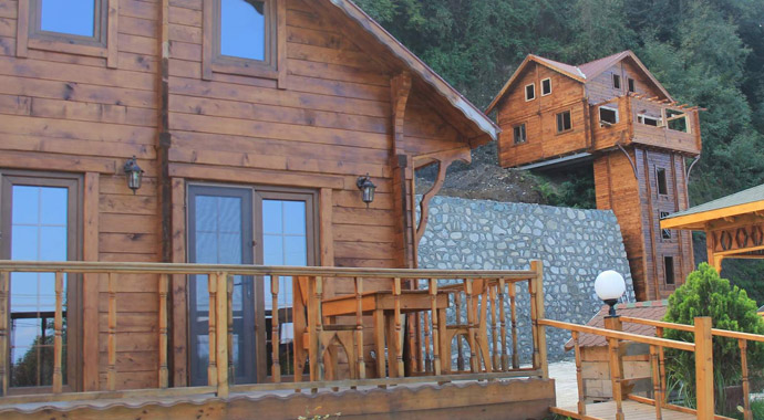 Rize'de ilginç yapı