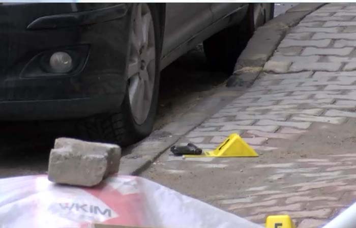 Esenyurt'ta silahlı çatışma, 3 ölü 1 de yaralı var