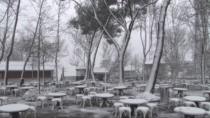 İstanbul'da kar yağışı devam ediyor İstanbul'da okullar tatil mi?