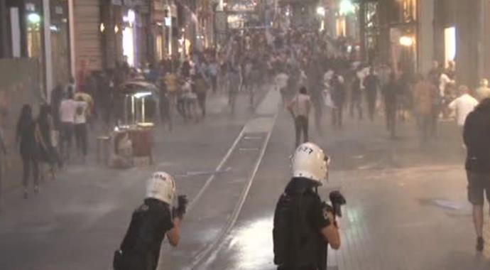 Taksim'de gerginlik! Çok sayıda eylemci gözaltında