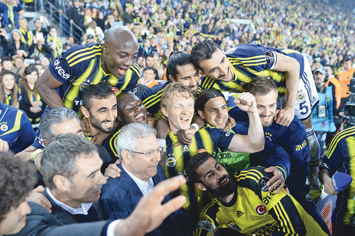 En anlamlı şampiyonluk! G.Saray'la şampiyonluk sayısını eşitledi
