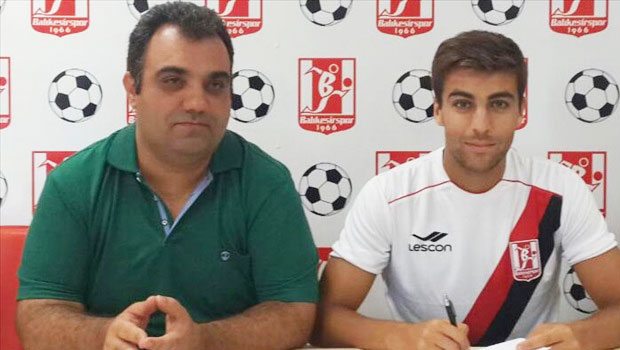 Balıkesirsporlu Santos ülkesine kaçtı