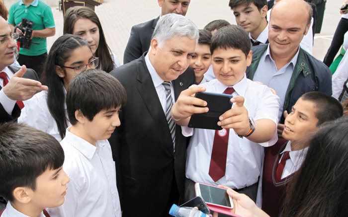 Koltuklar bir günlüğüne çocuklara emanet