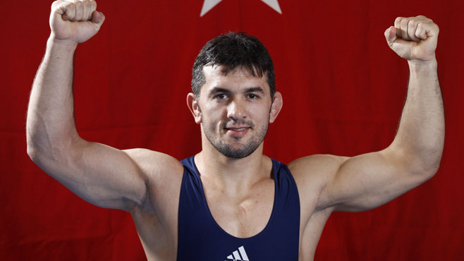 Dünya şampiyonu AK Parti'den aday adayı