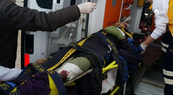Hakkari'de yaralı çocuk askeri helikopterle hastaneye yetiştirildi