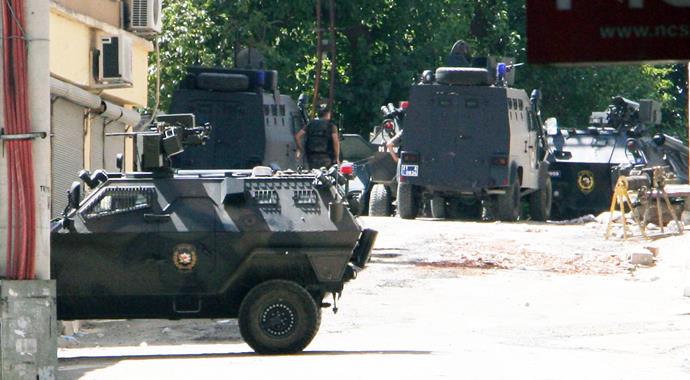 Silvan'da çatışma çıktı, sokağa çıkma yasağı ilan edildi