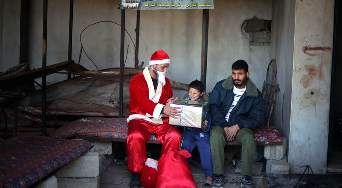 Burası Gazze... Utandın mı Noel baba?