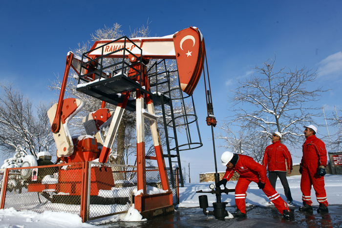 67 senedir petrol fışkırıyor