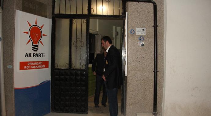 AK Parti'de bomba alarmı