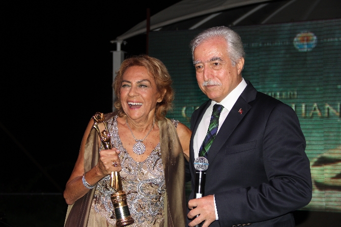 Çolpan İlhan neden vefat etti - Çolpan İlhan kimdir?