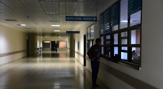 Hastane'de elektrikler kesildi, 4 hasta ölümden döndü