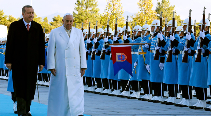 Yeni Saray'da ilk kabul