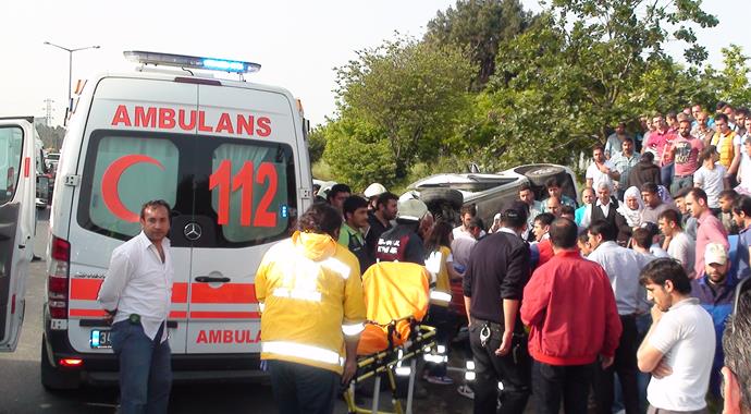 TEM'de feci kaza: 1 ölü, 4 yaralı