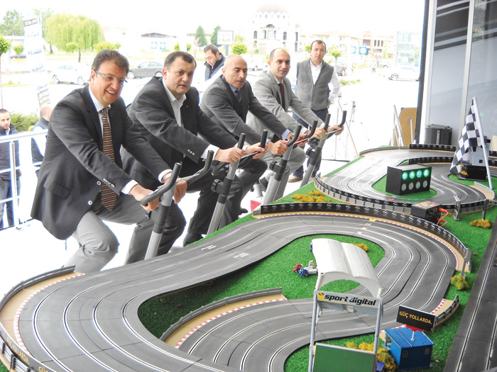 İzmit'e 50 milyon dolarlık otomotiv yatırımı yapıldı