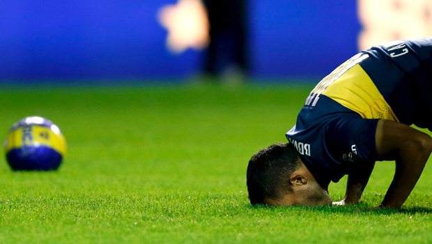 Tevez evine döndü! 40 bin kişi karşıladı