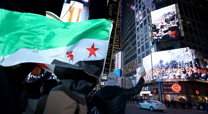 Times Meydanı'ndan 'ekmekli' Suriye eylemi