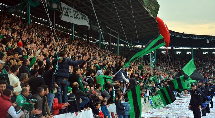 Kocaelispor tribünlerinde seyirci rekoru kırıldı
