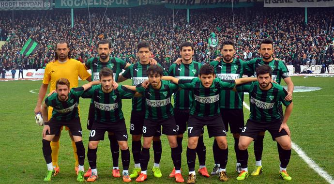 Kocaelispor tribünlerinde seyirci rekoru kırıldı