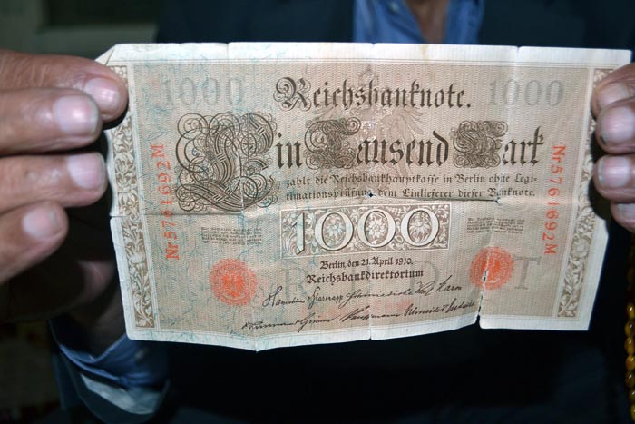 Balıkçı ağına bakın ne takıldı, 105 yıl öncesine ait!